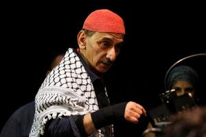 Umrl je pomemben libanonski skladatelj, Ziad Rahbani, sin legendarne pevke Fairuz
