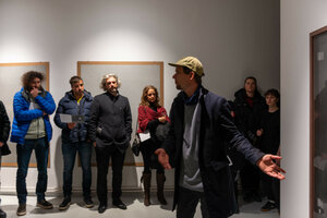 Fotografije iz otvoritve razstave Peter Koštrun: Zlomil sem si čas