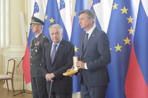 Zubin Mehta prejel slovenski zlati red za zasluge