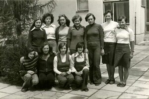 Cerknica 1976/77 – 8. c razred, punce